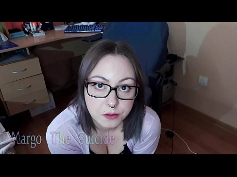 ❤️ Sexet pige med briller sutter Dildo dybt på kamera Porno at da.mailkassa.ru ️
