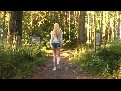 ❤️ Smuk kvinde bevæger sig langsomt, ikke nøgen video Porno at da.mailkassa.ru ️